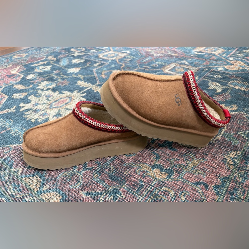 UGG Tazz - size 8 - Picture 4 of 9